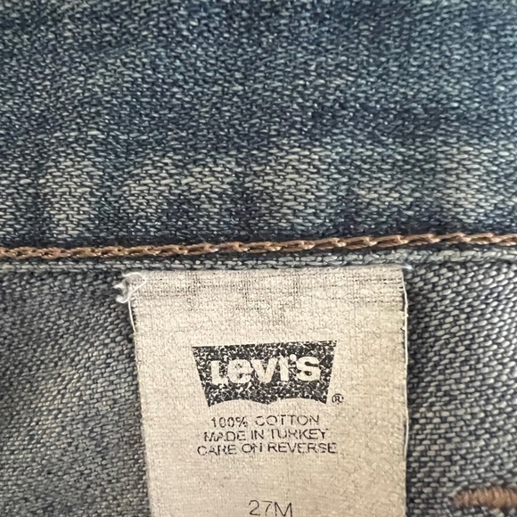 Vintage Levi Jeans cut off shorts - Picture 7 of 7